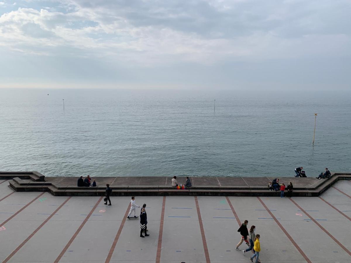 Apartmán Le Coucher De Soleil - Face Mer Avec Terrasse Wimereux Exteriér fotografie