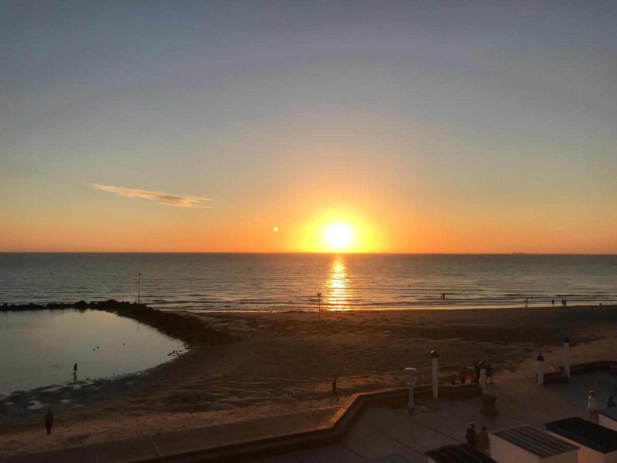 Apartmán Le Coucher De Soleil - Face Mer Avec Terrasse Wimereux Exteriér fotografie